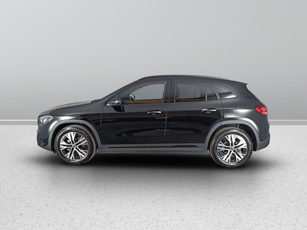 Mercedes-Benz GLA SUV usata a Ascoli Piceno (3)