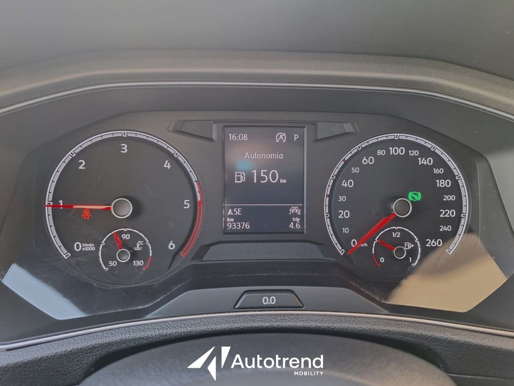 Volkswagen T-Roc usata a Bari (12)