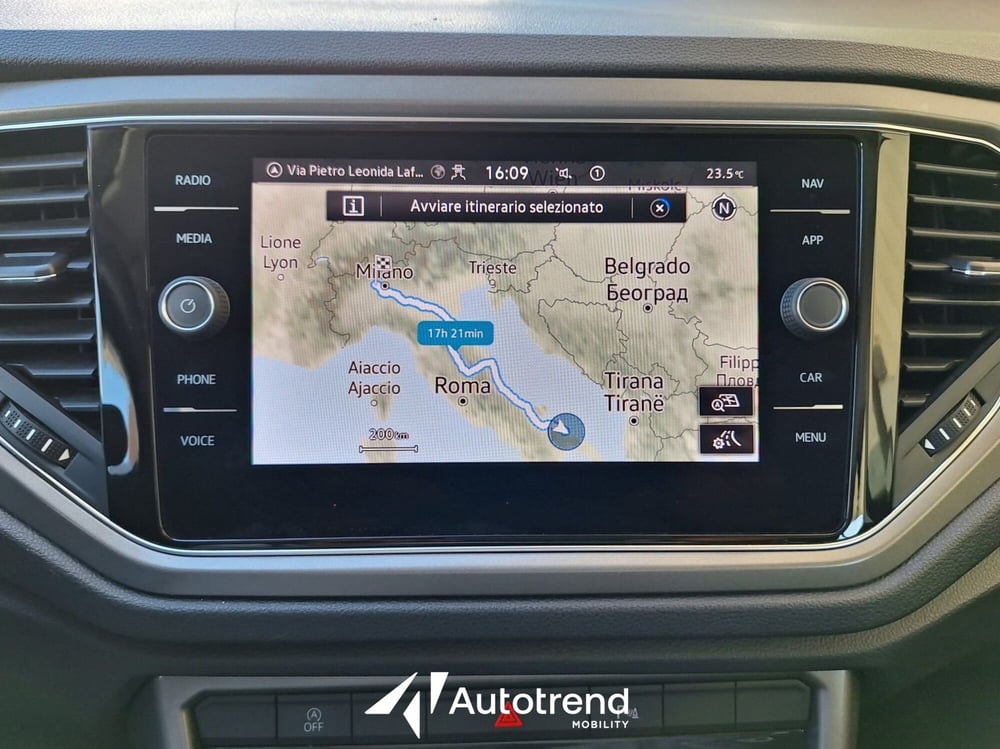 Volkswagen T-Roc usata a Bari (13)