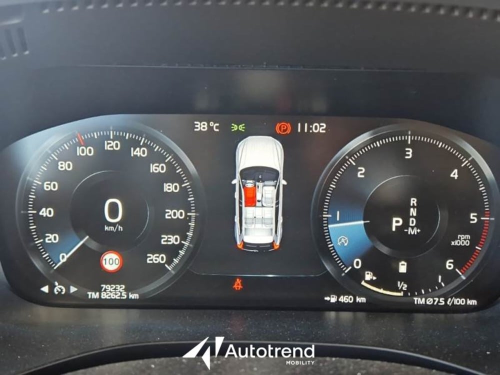 Volvo XC60 usata a Bari (7)