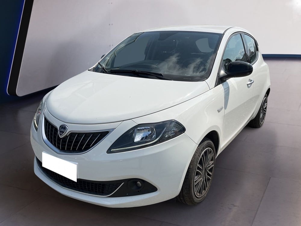 Lancia Ypsilon usata a Torino (2)