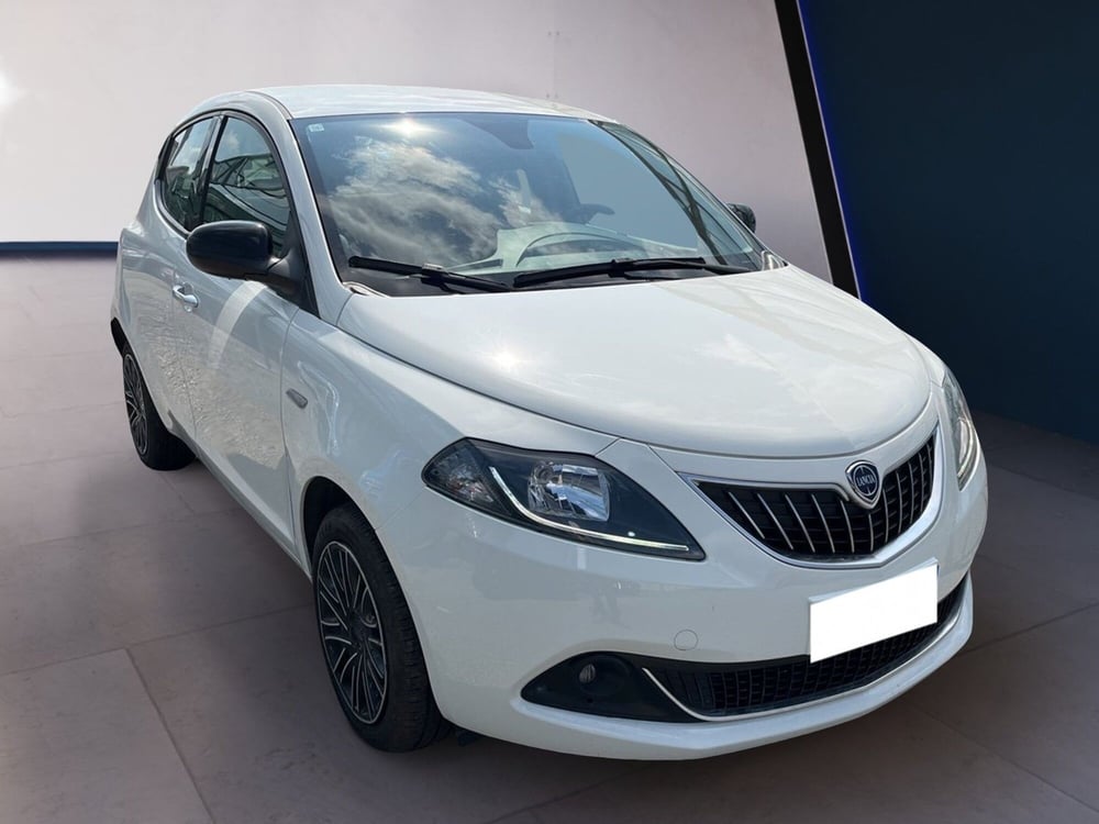 Lancia Ypsilon usata a Torino (3)