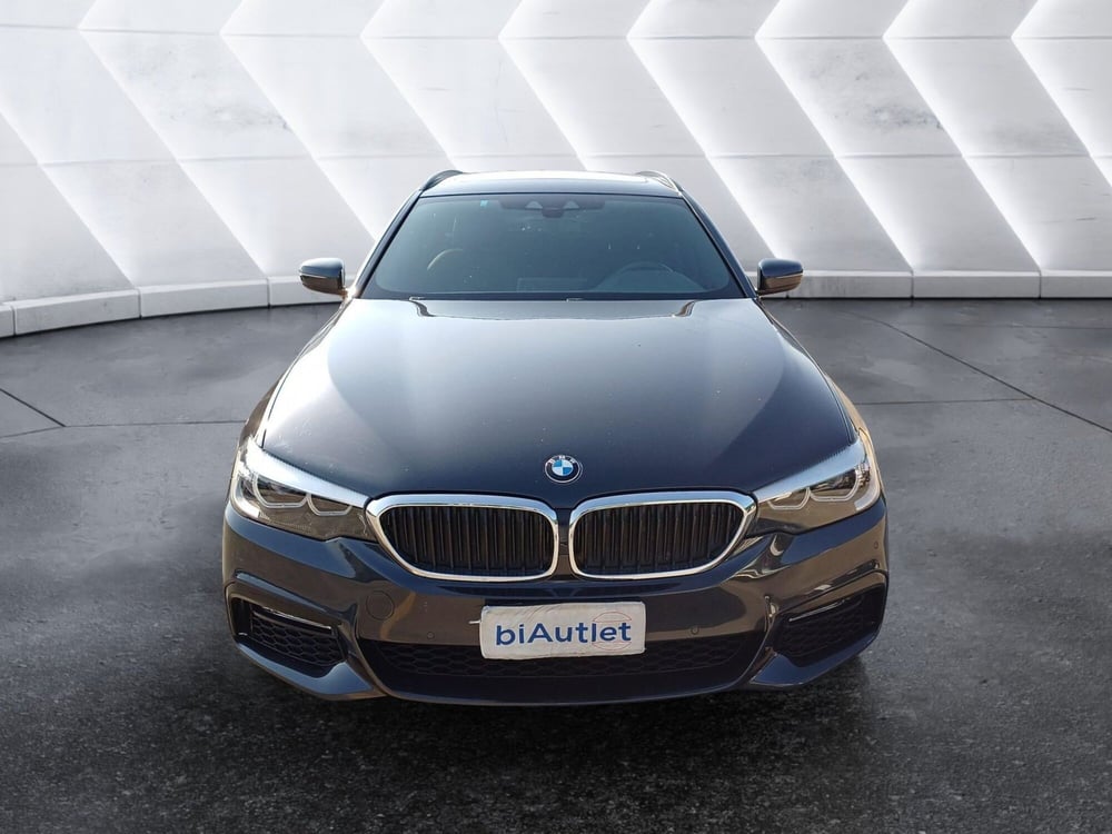 BMW Serie 5 Touring usata  (2)