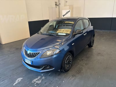 Lancia Ypsilon 1.0 FireFly 5 porte S&amp;S Hybrid Gold Plus del 2024 usata a Milano