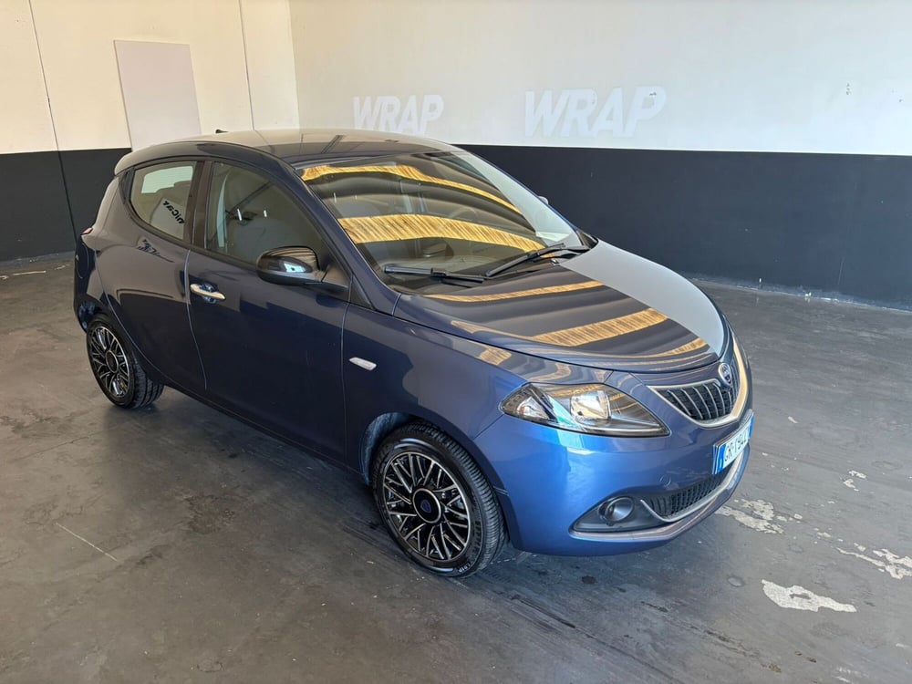 Lancia Ypsilon usata a Milano (3)
