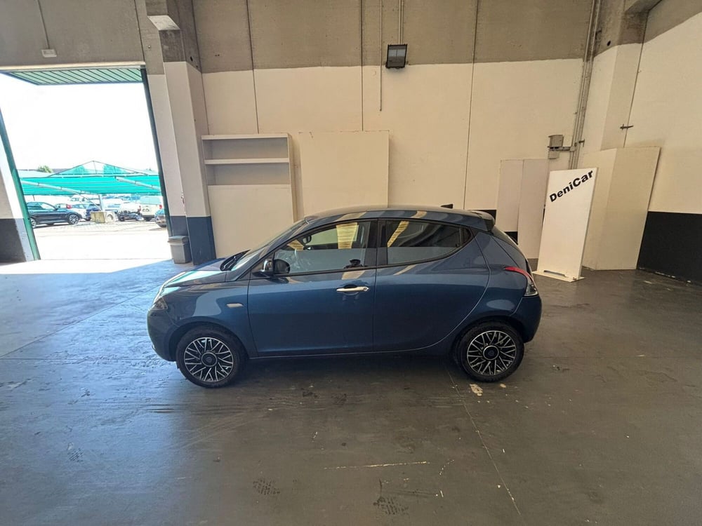 Lancia Ypsilon usata a Milano (4)