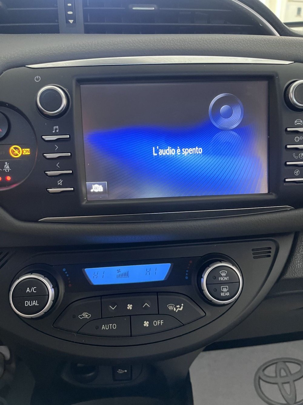 Toyota Yaris usata a Prato (12)