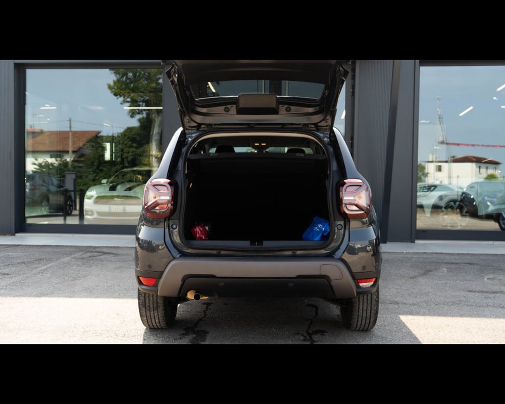 Dacia Duster usata a Venezia (17)