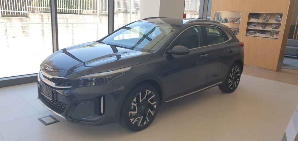 Kia XCeed nuova a Napoli (3)
