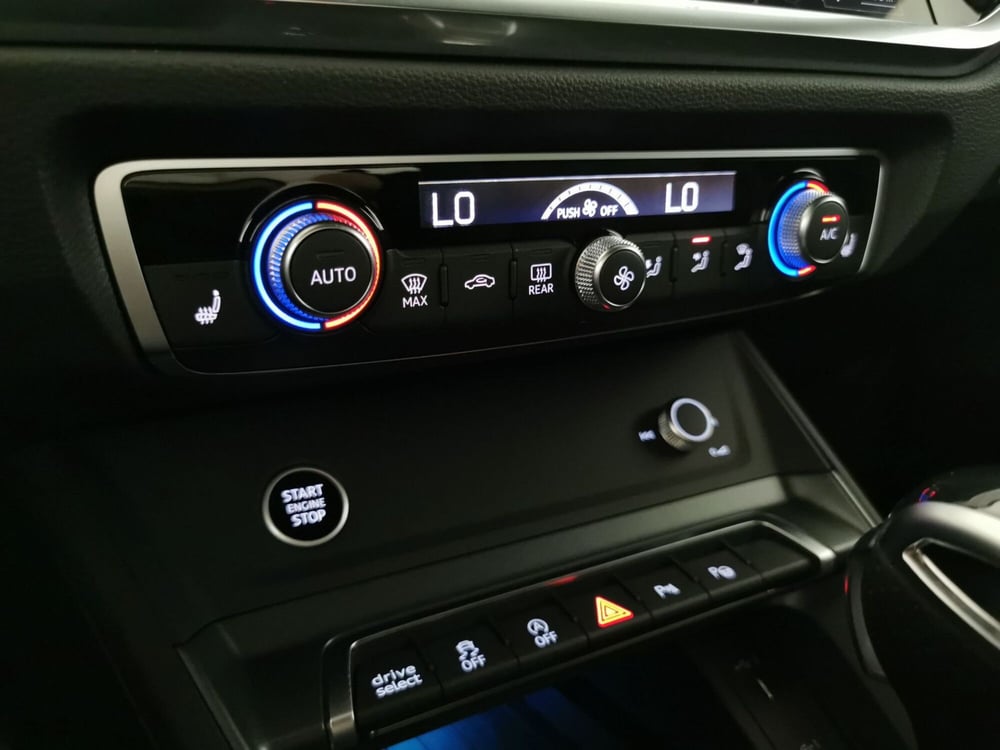 Audi Q3 Sportback usata a Chieti (16)