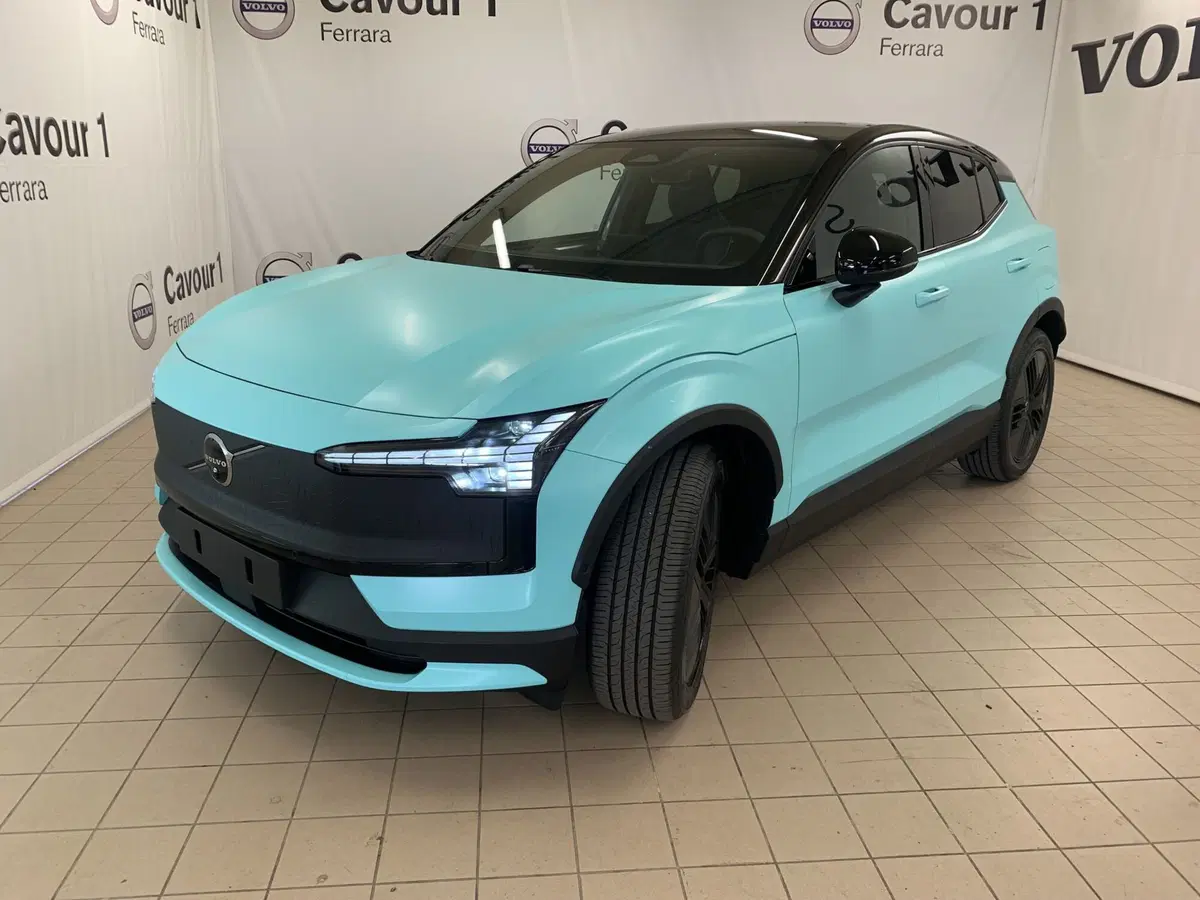 Volvo EX30 Cross Country nuova a Ferrara