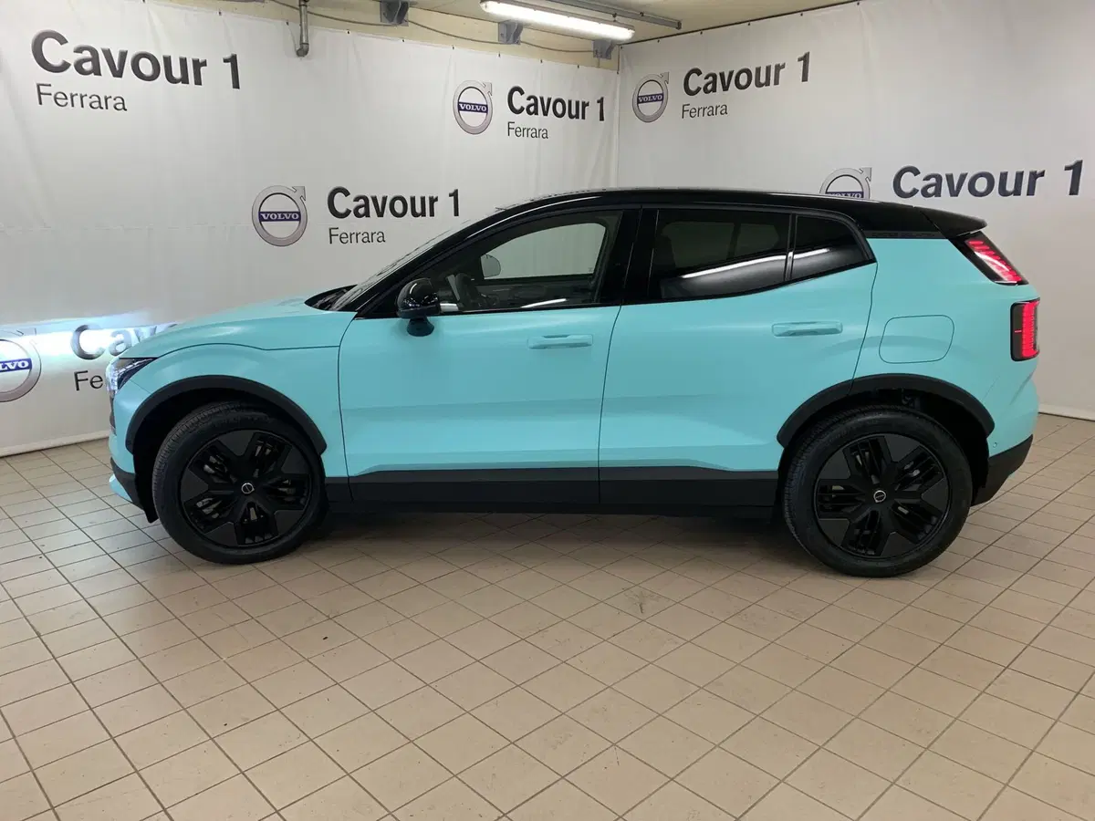 Volvo EX30 Cross Country nuova a Ferrara (12)