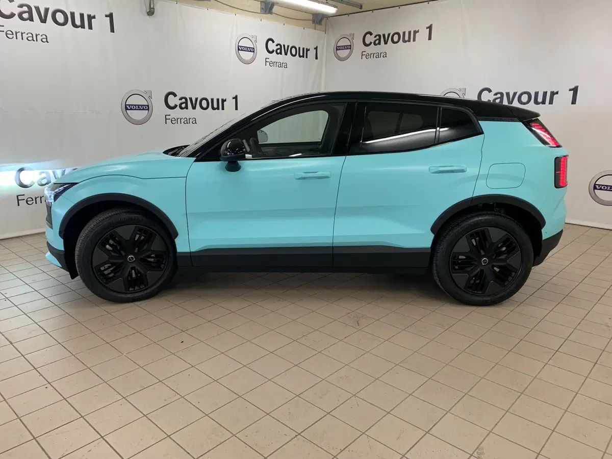 Volvo EX30 Cross Country nuova a Ferrara (13)