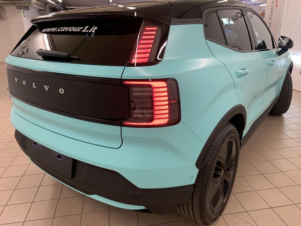 Volvo EX30 Cross Country nuova a Ferrara (17)