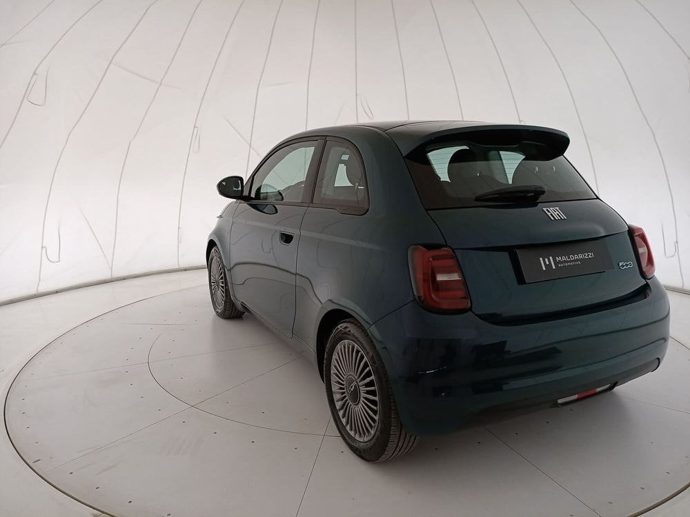 Fiat 500e usata a Bari (4)