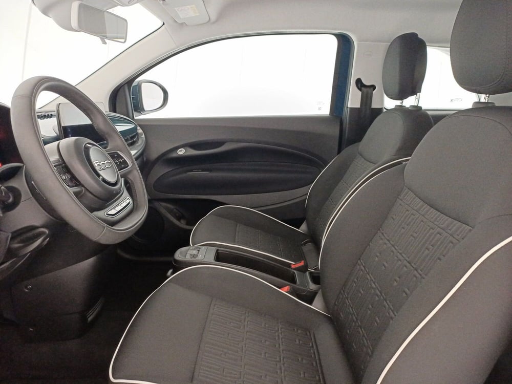 Fiat 500e usata a Bari (6)