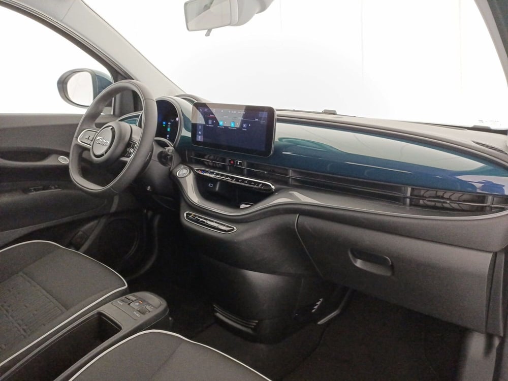 Fiat 500e usata a Bari (7)