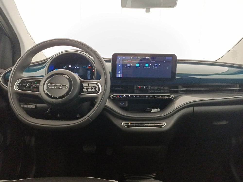 Fiat 500e usata a Bari (8)