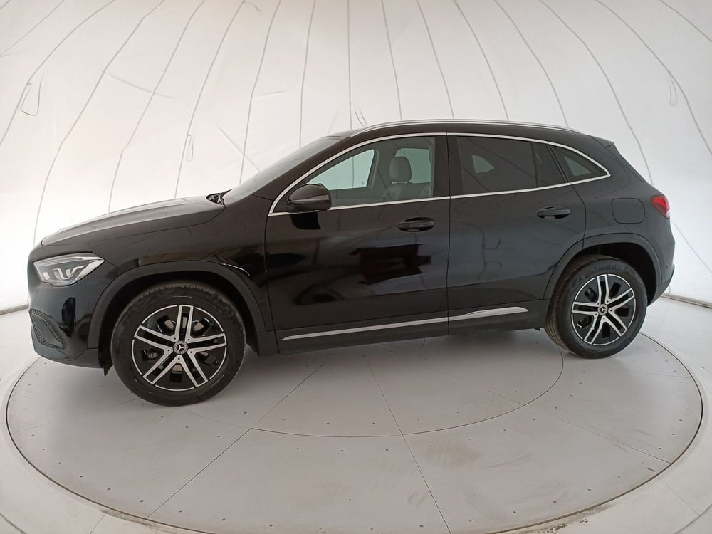 Mercedes-Benz GLA SUV usata a Bari (2)