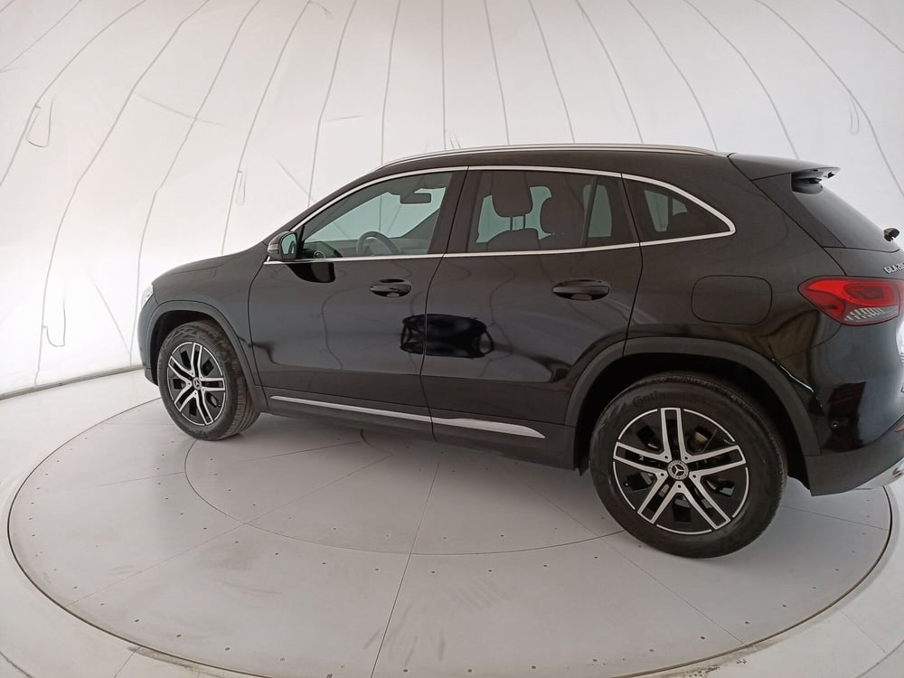 Mercedes-Benz GLA SUV usata a Bari (3)