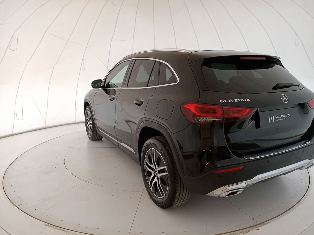 Mercedes-Benz GLA SUV usata a Bari (4)
