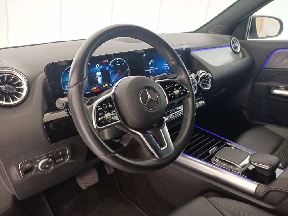 Mercedes-Benz GLA SUV usata a Bari (5)