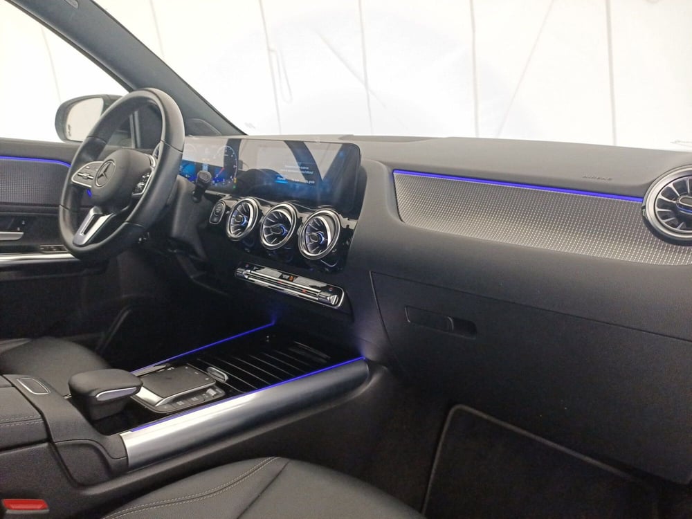 Mercedes-Benz GLA SUV usata a Bari (7)