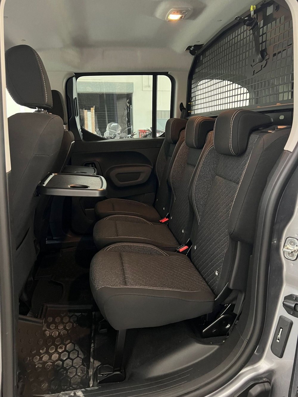 Peugeot Rifter usata a Bari (17)