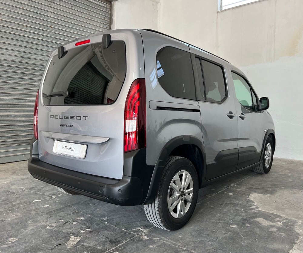 Peugeot Rifter usata a Bari (9)