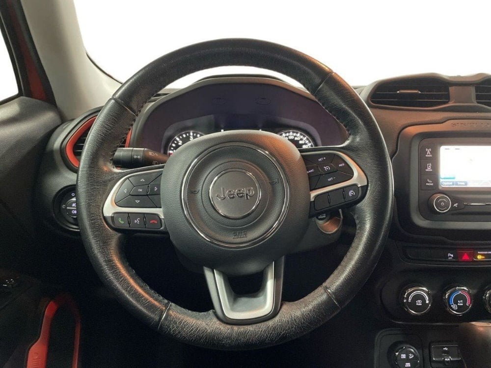 Jeep Renegade usata a Macerata (11)