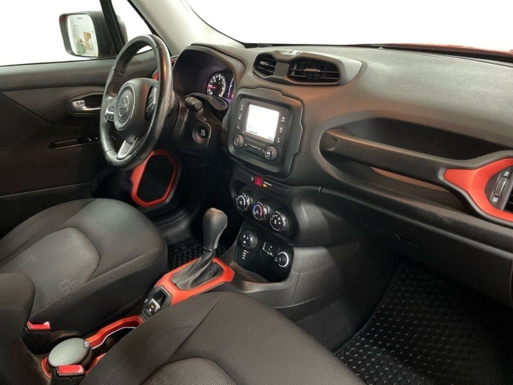 Jeep Renegade usata a Macerata (12)