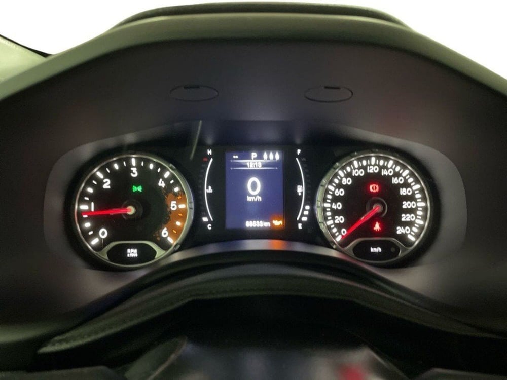 Jeep Renegade usata a Macerata (9)
