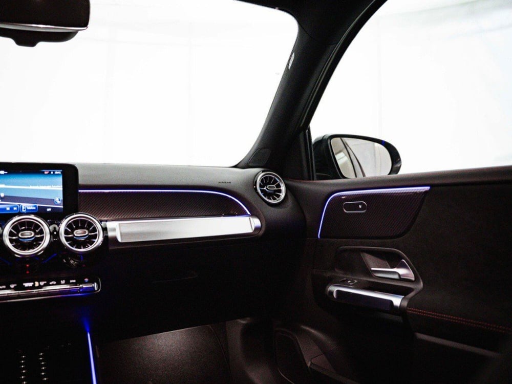 Mercedes-Benz GLB nuova a Macerata (16)