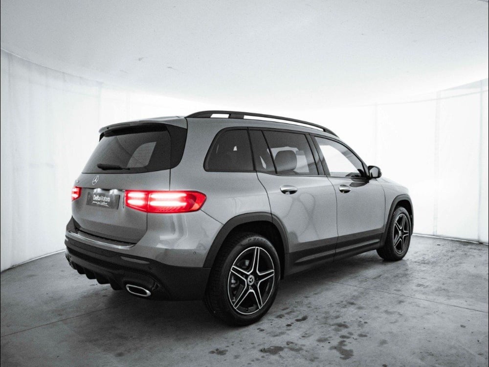 Mercedes-Benz GLB nuova a Macerata (4)