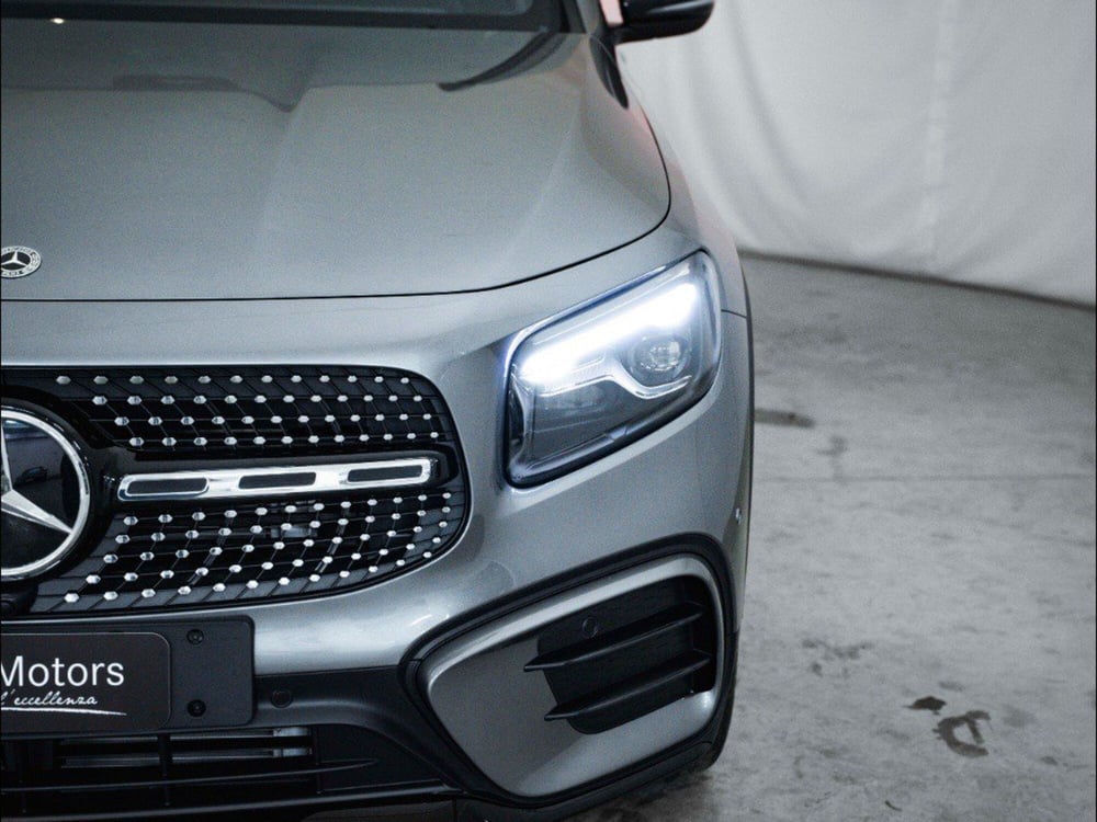 Mercedes-Benz GLB nuova a Macerata (6)