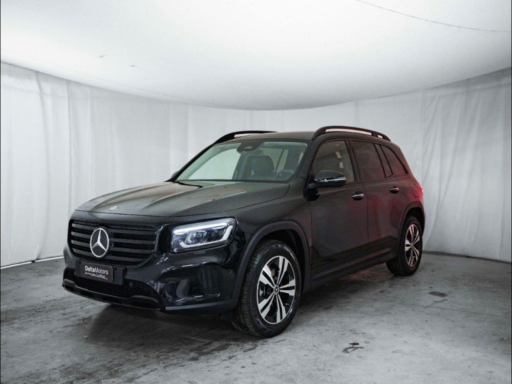 Mercedes-Benz GLB nuova a Macerata