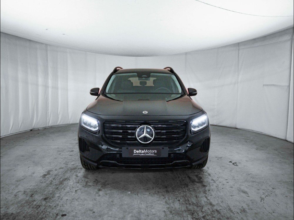 Mercedes-Benz GLB nuova a Macerata (5)