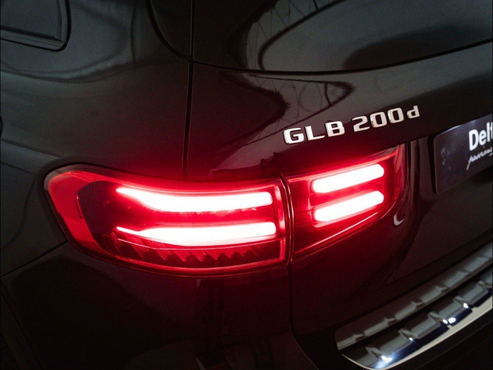 Mercedes-Benz GLB nuova a Macerata (8)