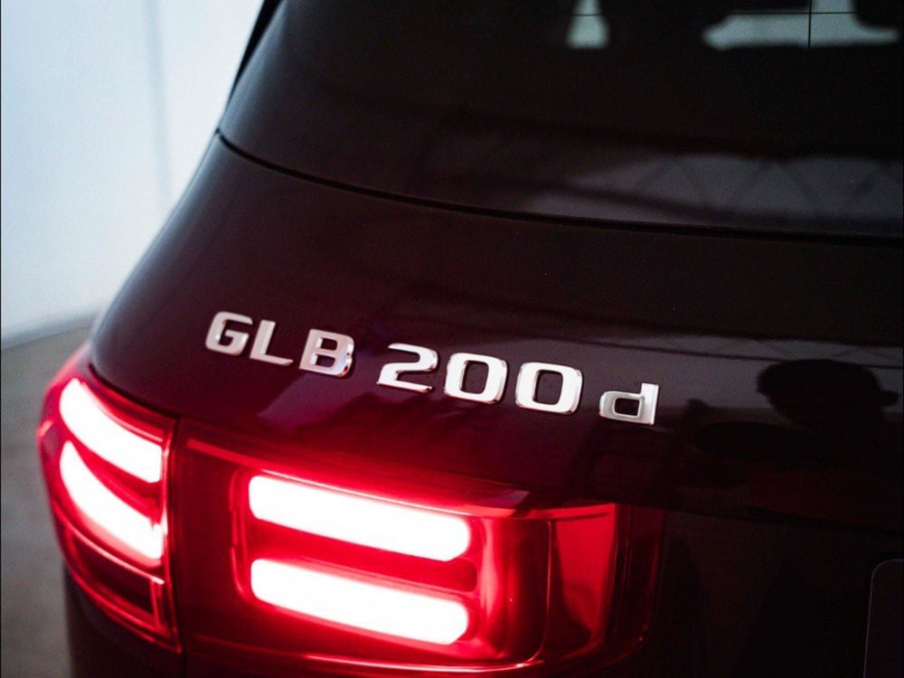 Mercedes-Benz GLB nuova a Macerata (9)