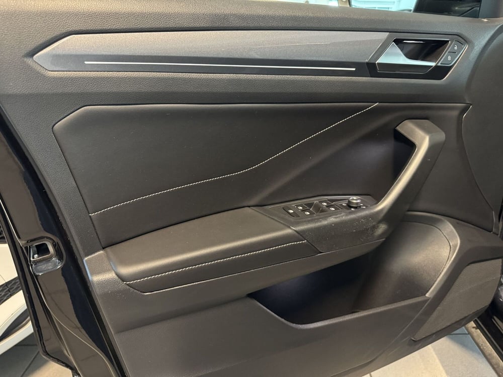 Volkswagen T-Roc usata a Messina (6)