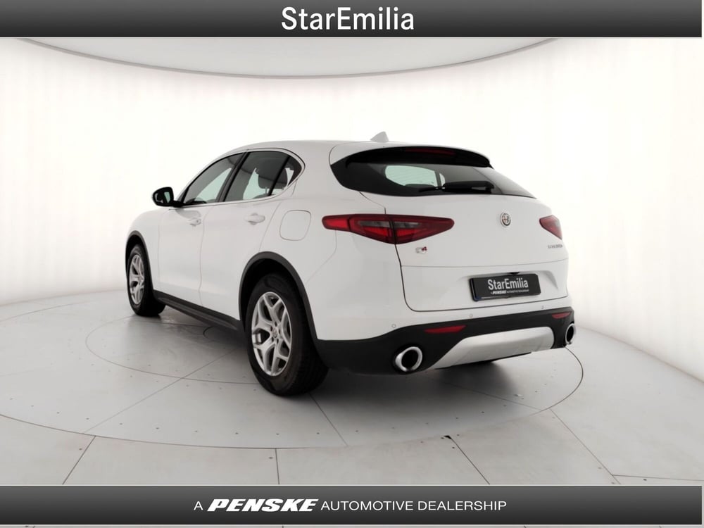 Alfa Romeo Stelvio usata a Bologna (3)