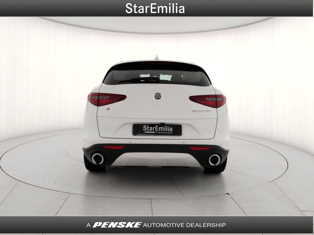 Alfa Romeo Stelvio usata a Bologna (4)