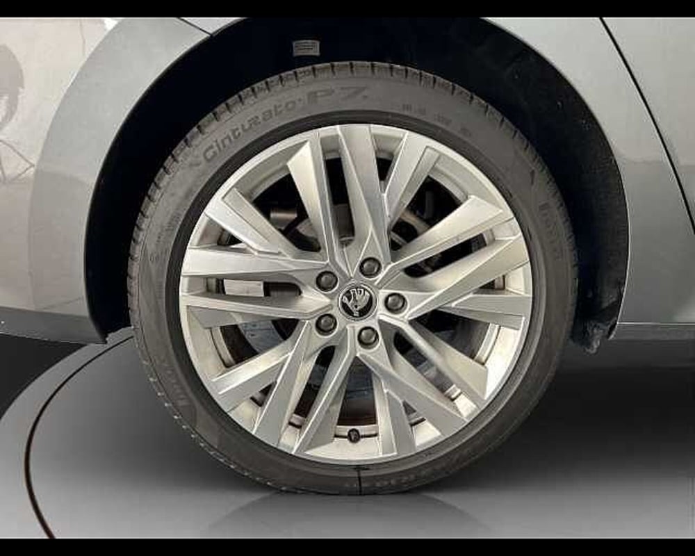 Skoda Octavia Station Wagon usata a Roma (11)