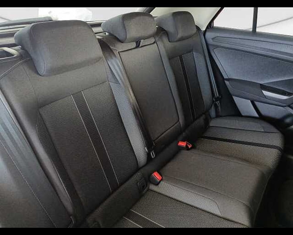 Volkswagen T-Roc nuova a Roma (9)