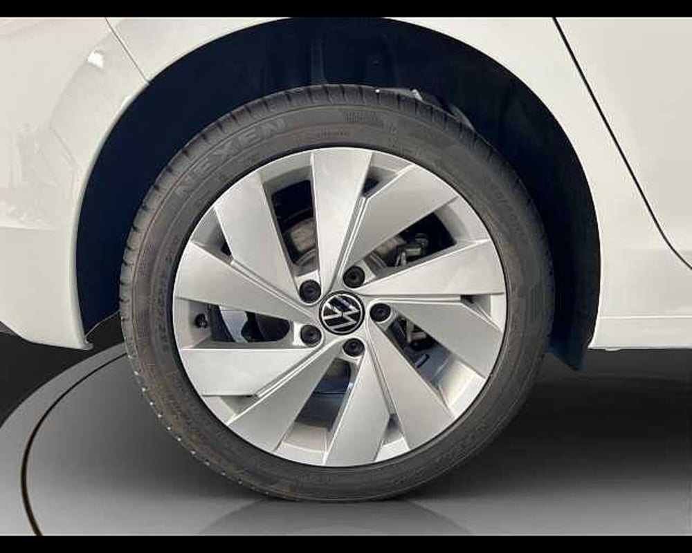 Volkswagen Golf nuova a Roma (11)