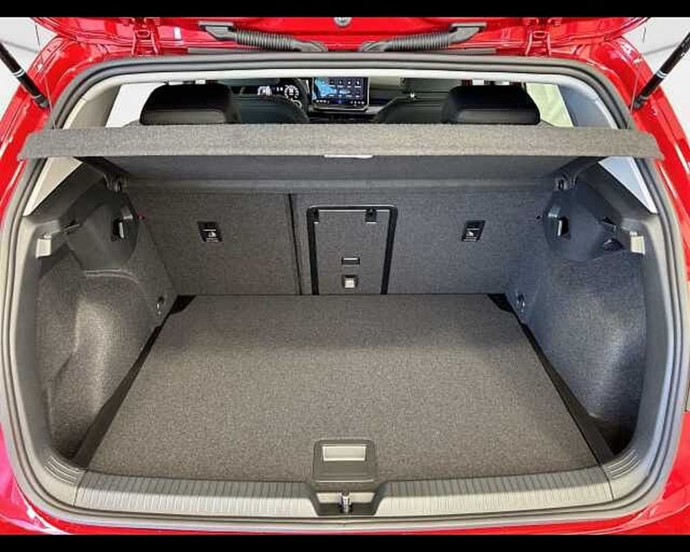 Volkswagen Golf nuova a Roma (10)