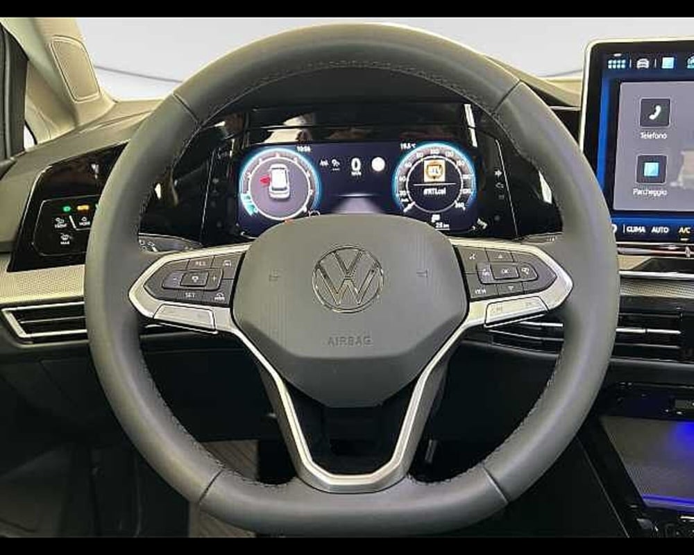 Volkswagen Golf nuova a Roma (7)
