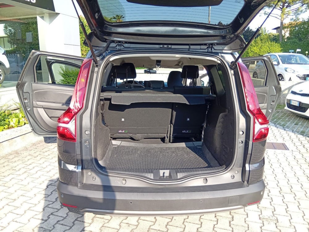 Dacia Jogger usata a Brescia (11)