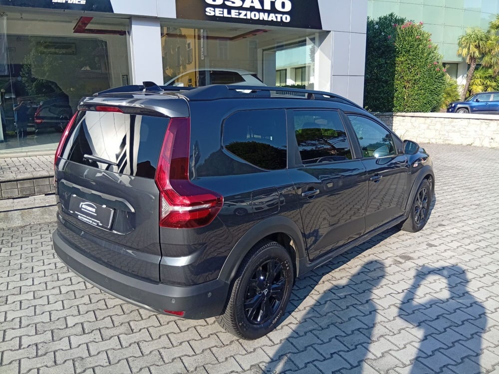 Dacia Jogger usata a Brescia (5)