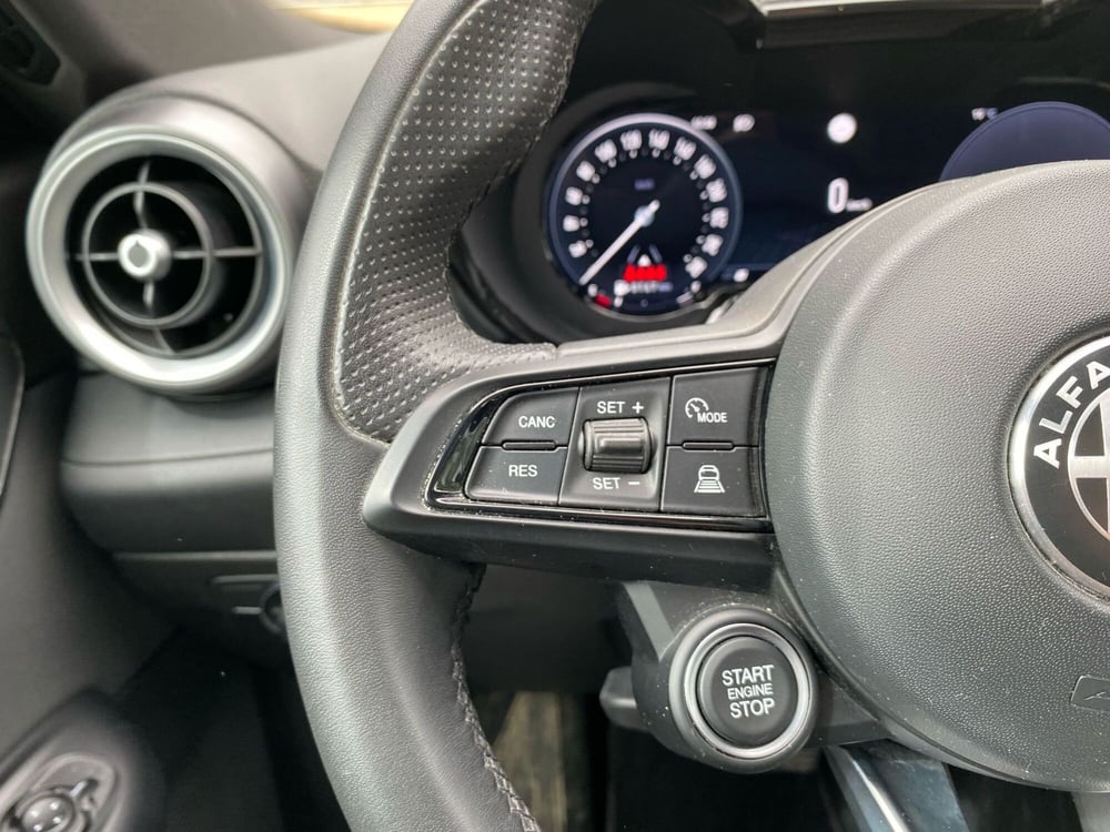 Alfa Romeo Tonale usata a Salerno (16)